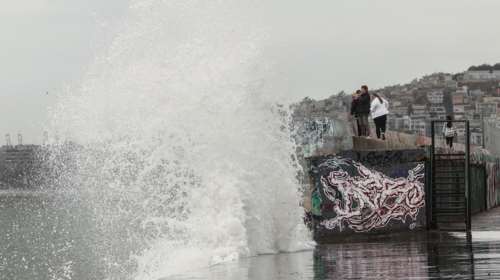 Κακοκαιρία Gaia: Δεμένα τα πλοία σε Πειραιά, Ραφήνα και Λαύριο λόγω των θυελλωδών ανέμων