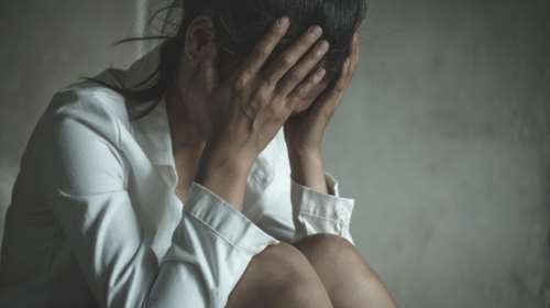 Απόπειρα βιασμού στην Αργυρούπολη: "Φώναζα, ούρλιαζα και χτυπιόμουν - Με άρπαξε από τα μαλλιά και με έριξε κάτω"