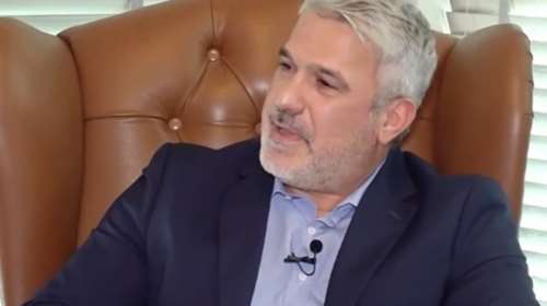 Ο Σπύρος Χαριτάτος αποκάλυψε την αμοιβή του όταν παρουσίαζαν με τον Γιώργο Καραμέρο το Πρωινό του ANT1