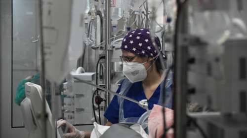 Κορονοϊός: 270.000 νέα ραντεβού για εμβολιασμό - Επιστράτευση ιδιωτών γιατρών από την Παρασκευή