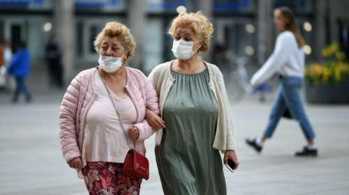 Η Ευρώπη χαλαρώνει τα μέτρα περιορισμού - Τι ανοίγει σε κάθε χώρα