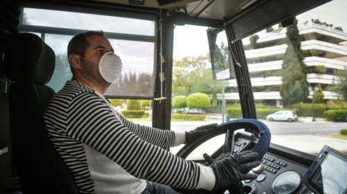 Κορονοϊός: Αλαλούμ με τη μάσκα στο αυτοκίνητο- Τι ισχύει, τι προσέχουμε