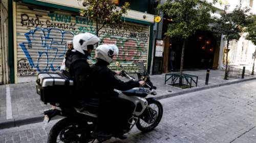 &quot;Βροχή&quot; συλλήψεων για παραβίαση των μέτρων για τον κορονοϊό - 94 στην Αττική, 233 συνολικά