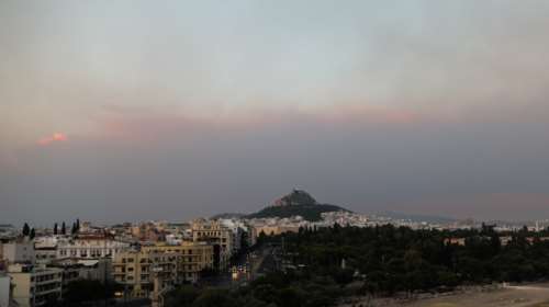 Υποχωρεί ο καύσωνας: Στους 36-39 βαθμούς το θερμόμετρο σήμερα-Ανεμοι έως 7 μποφόρ