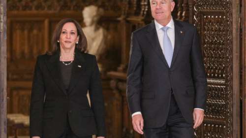 Καμάλα Χάρις από Ρουμανία: Ο Πούτιν δεν δείχνει κανένα σημάδι ότι εμπλέκεται σε σοβαρή διπλωματία