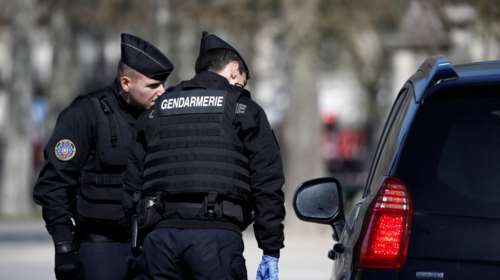 Κορονοϊός: Η Γαλλία παρατείνει τα μέτρα καραντίνας για άλλες δύο εβδομάδες