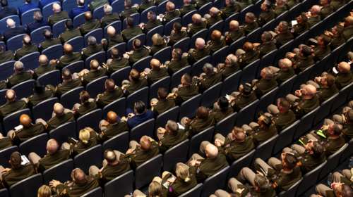 Μέγα σκάνδαλο στις Ένοπλες Δυνάμεις των ΗΠΑ - Γυναικολόγος παρενοχλούσε και βιντεοσκοπούσε ασθενείς με... κάλυψη ανωτέρων