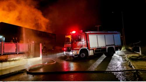 Εργοστάσιο σχολικών γευμάτων στη Λαμία: Εντοπίστηκαν πρώτες ύλες που είχαν λήξει εδώ και ένα χρόνο... - Σίγουρα εμπρησμός