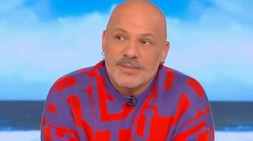 Ο Νίκος Μουτσινάς στην πρώτη on camera εμφάνιση μετά το κόψιμο της εκπομπής στον Alpha
