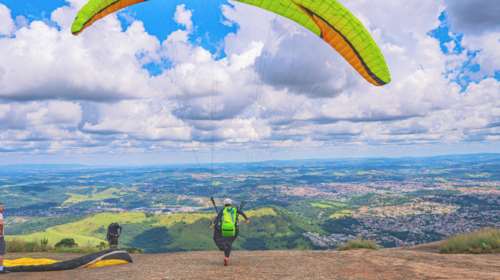 Τραγωδία στην Τανάγρα: Σκοτώθηκε 42χρονος με αλεξίπτωτο πλαγιάς