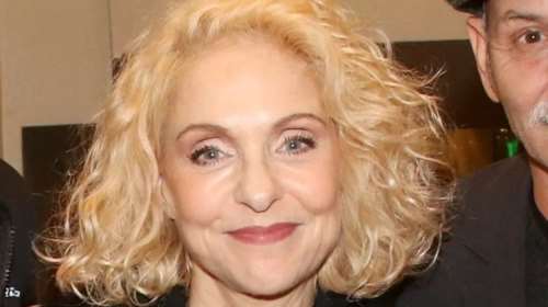 Η Ναταλία Τσαλίκη υιοθέτησε το κούρεμα που κολακεύει όλες τις γυναίκες άνω των 60