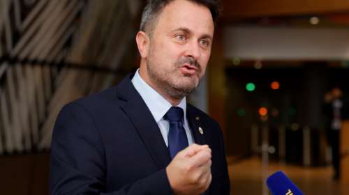 Μάχη με τον κορονοϊο δίνει ο πρωθυπουργός του Λουξεμβούργου: Σοβαρή αλλά σταθερή η κατάστασή του