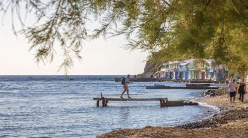 Μήλος: Ο πλήρης οδηγός για ένα αυθεντικό καλοκαίρι