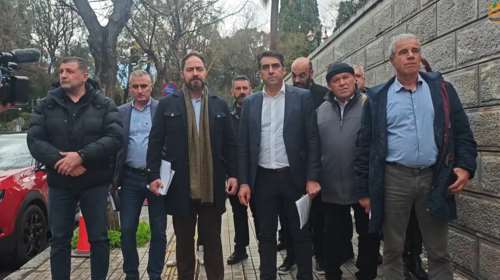 Σε εξέλιξη η συνάντηση του Κυριάκου Μητσοτάκη με εκπροσώπους κτηνοτρόφων [βίντεο]