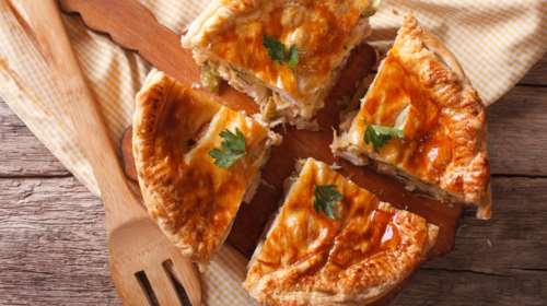 Φανταστική κοτόπιτα με λίγα λιπαρά: Το ιδανικό σνακ για το σχολείο με "κρυμμένα" λαχανικά