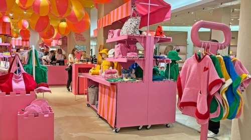 Sun of a Beach: Μια ελληνική πετσέτα θαλάσσης που σαρώνει σε εμβληματικά resorts και ξενοδοχεία παγκοσμίως