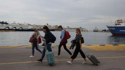 Άσχημα τα νέα για τον τουρισμό: Πτώση 65,5% από Ιανουάριο μέχρι και Μάϊο