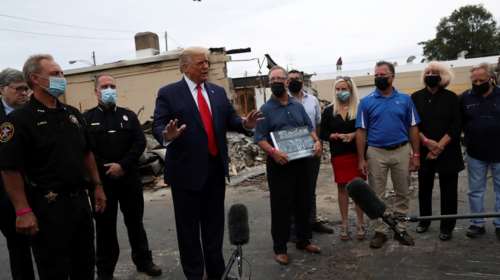 Εκλογές ΗΠΑ - Δημοσκόπηση: Ο Τραμπ τρώει τη... σκόνη του Μπάιντεν λόγω κορονοϊού - Είναι πίσω επτά μονάδες