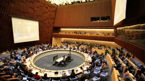 ΠΟΥ: Σε εξέλιξη μια από τις σπουδαιότερες συνελεύσεις στην ιστορία του - Σκληρή κόντρα Τέντρος με Τραμπ