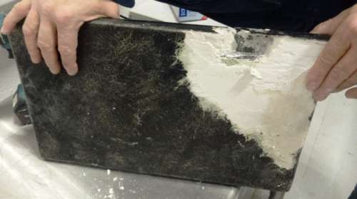 &quot;Ελ. Βενιζέλος&quot;: 52χρονος είχε κρύψει σχεδόν 2 κιλά κοκαΐνη μέσα σε κορνίζες! [Εικόνες]