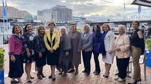 Μενδώνη: Συνεργασία με τις Εθνικές Επιτροπές της Αυστραλίας για την Επιστροφή των Γλυπτών του Παρθενώνα