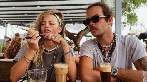 Αγγελος Λάτσιος - Γαία Μερκούρη: Η ημίγυμνη φωτογραφία τους στο κρεβάτι