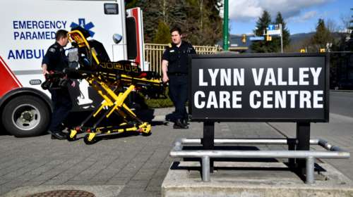 Καναδάς: Ηλικιωμένος αρνήθηκε να φορέσει μάσκα, επιτέθηκε σε υπάλληλο και έπεσε νεκρός από πυρά αστυνομικών