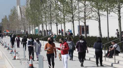 Κορονοϊός: Σαρώνει την Αττική με 1812 νέα κρούσματα - &quot;Βράζουν&quot; το κέντρο της Αθήνας και η Θεσσαλονίκη