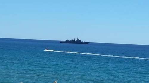 Κρητική φιλοξενία: Ντελίβερι στο πλήρωμα φρεγάτας του Πολεμικού Ναυτικού [βίντεο]