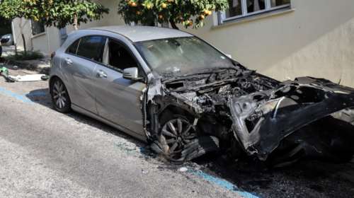 Μπαράζ εμπρησμών ΙΧ σε Γλυφάδα, Ζωγράφου και Κερατσίνι τα ξημερώματα