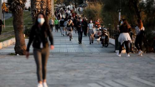 Κορονοϊός: Στο κόκκινο η Αττική με τα μισά κρούσματα της χώρας - 1051 νέες λοιμώξεις - Ανησυχία για Θεσσαλονίκη και Αχαΐα