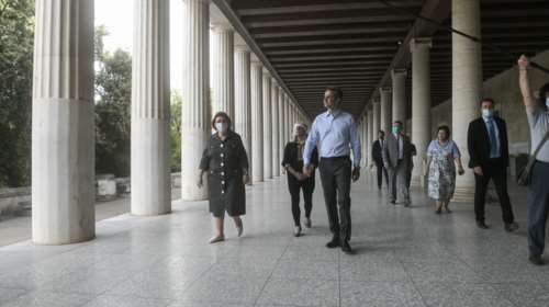 Ο Μητσοτάκης στο Μουσείο της Αρχαίας Αγοράς - Συμβολική επίσκεψη για το άνοιγμα των μουσείων [εικόνες και βίντεο]