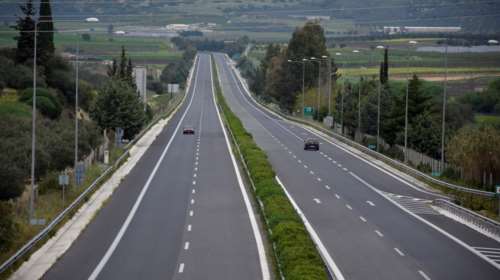 Πάσχα με λίγες παραβάσεις: Ελάχιστες ήταν οι καταγγελίες για συγκεντρώσεις υπεράριθμων