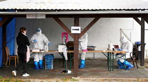 Κορονοϊός - Σλοβακία: Σε μια μέρα έκανε τεστ η μισή χώρα - 2,5 εκατ. τεστ, 25.850 κρούσματα