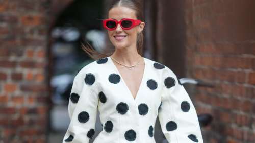 Polka dot: Πώς θα φορέσεις την εμμονή του καλοκαιριού τον φετινό χειμώνα