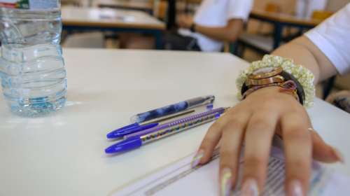 &quot;Γεια είμαι η Χάιντυ, παρακαλώ μην κάνετε πάρτι στην ταράτσα&quot; - Viral το σημείωμα υποψήφιας των Πανελληνίων