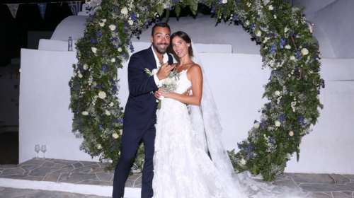 Η Χριστίνα Μπόμπα πήγε ξανά στην εκκλησία που παντρεύτηκε τον Σάκη της