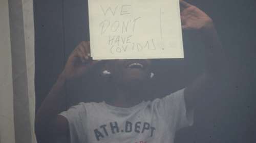 Βρετανία: Η ζωή σε υποχρεωτική καραντίνα σε ξενοδοχείο - &quot;Είμαστε σαν αιχμάλωτοι&quot; [Εικόνες]