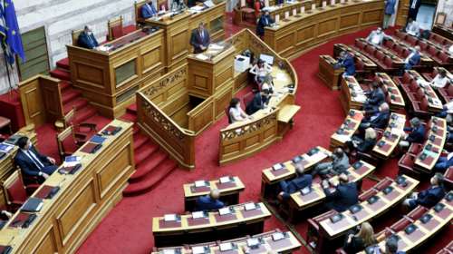 Με πρωτοβουλία Μητσοτάκη στην Ολομέλεια της Βουλής η συζήτηση του πορίσματος της Εξεταστικής για τις &quot;λίστες Πέτσα&quot;