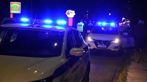Σπείρα &quot;σάρωνε&quot; καλώδια παροχής ρεύματος, εξαρτήματα και άλλα αντικείμενα από σπίτια στα Μέγαρα