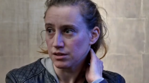 Ανατριχίλα στη Γαλλία: Σκότωσε τον πατριό της που την βίαζε από 12 ετών - Την ανάγκασε να τον παντρευτεί και την εξέδιδε