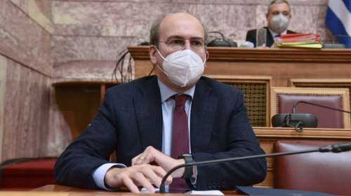 Χατζηδάκης: Σταθερή η θέση της κυβέρνησης υπέρ των τριετιών - Υπήρξε παρέμβαση του υπουργείου στο ΣτΕ