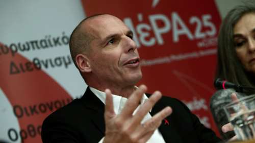 Χαμός στο Twitter με την ανάρτηση Βαρουφάκη: Η σκέψη του είναι στη Σμύρνη αλλά ξέχασε τη... Σάμο