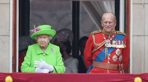 Ελισάβετ: Άταφος 1,5 χρόνο ο πρίγκιπας Φίλιππος  - Γιατί η σορός έμεινε εκτός τάφου μέχρι να πεθάνει η βασίλισσα