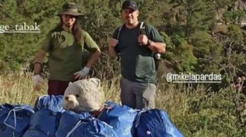 Συνελήφθησαν οι δράστες του μαχαιρώματος στην Πάρνηθα: Λένε ότι αγόρασαν ναρκωτικά από τους εθελοντές αλλά &quot;τους έριξαν&quot; στο ζύγι