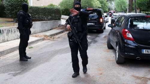 Πώς έφτασαν οι &quot;αδιάφθοροι&quot; στον πρώην αστυνομικό για διακίνηση ναρκωτικών - Κατηγορείται και 21χρονος συνεργός