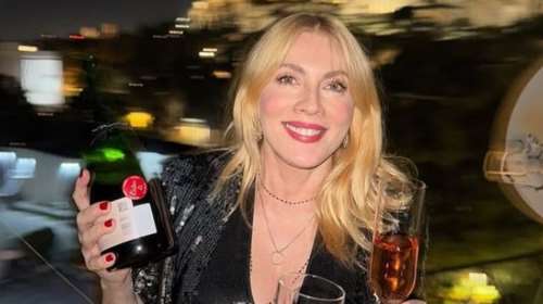 Σμαράγδα Καρύδη: Γιόρτασε το ρεβεγιόν Πρωτοχρονιάς παρέα με τους φίλους της