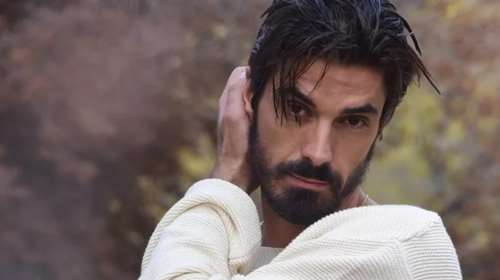 Δημήτρης Γκοτσόπουλος: Το σπάνιο κλικ από το εσωτερικό του λευκού σπιτιού του