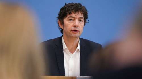 Απαισιόδοξος ο Γερμανός "Τσιόδρας": Καμπανάκι για δεύτερο κύμα του κορονοϊού