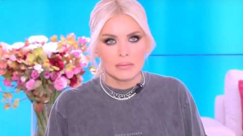 Η αναφορά της Κατερίνας Καινούργιου στη διαφορά ηλικίας με τον Παναγιώτη Κουτσουμπή